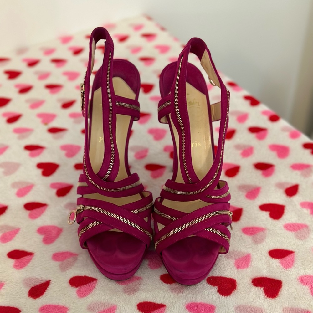Christian Louboutin Pink Suede Rodita Zipper Detail
Platform Heel Sandals - 39.5